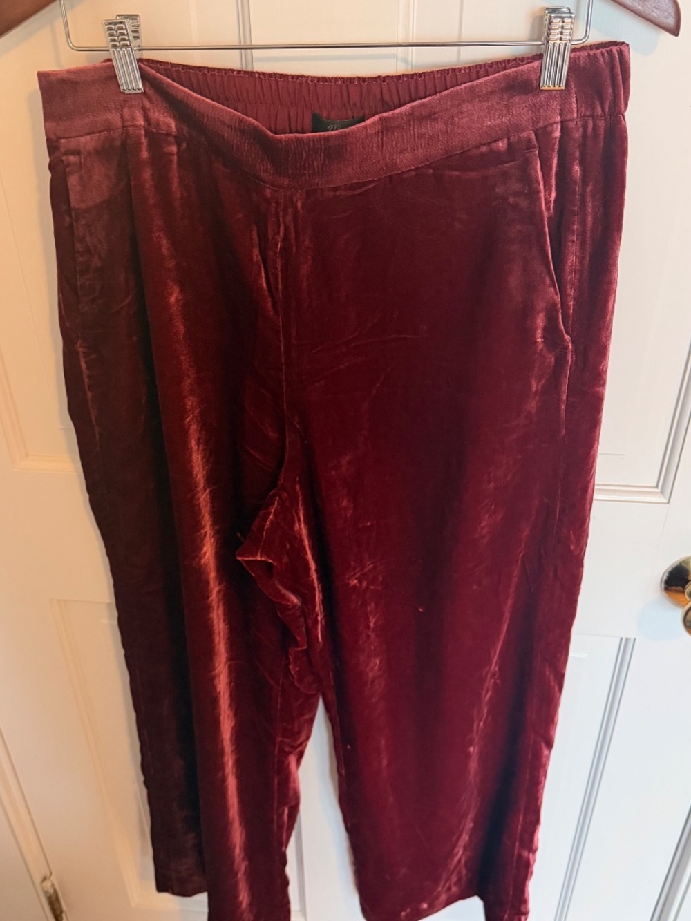 J.Crew Burgundy Crushed Velvet Pull-On Pants Size Large Elastic Waist Tapered